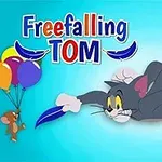 Mavi bir arka plan üzerinde, uçan balonlarla yükselen kahverengi bir fare ve tüylerle düşen gri bir kedi