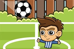 Yeşil bir futbol sahasında çizgi karakter, havada bir futbol topuyla birlikte