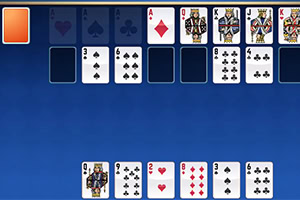 Solitaire kart oyunu ekranında kartlar farklı sütunlarla düzenlenmiştir