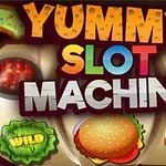 Renkli “Yummy Slot Machine” yazısı, etrafında simit, hamburger, turta ve yeşil wild yazısı olan görsel